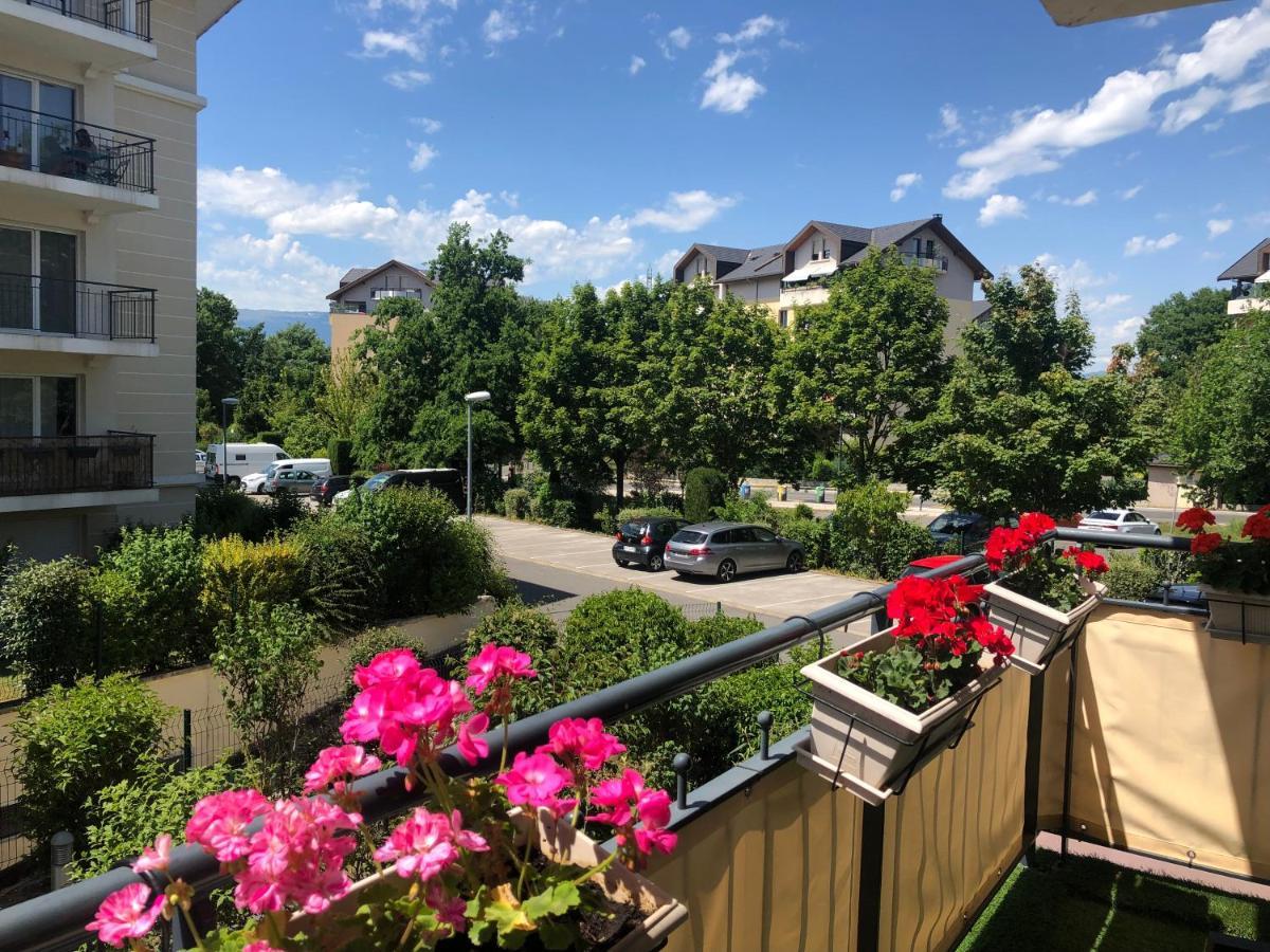 Beautiful Apartment Near Geneva Saint-Julien-en-Genevois Exteriér fotografie